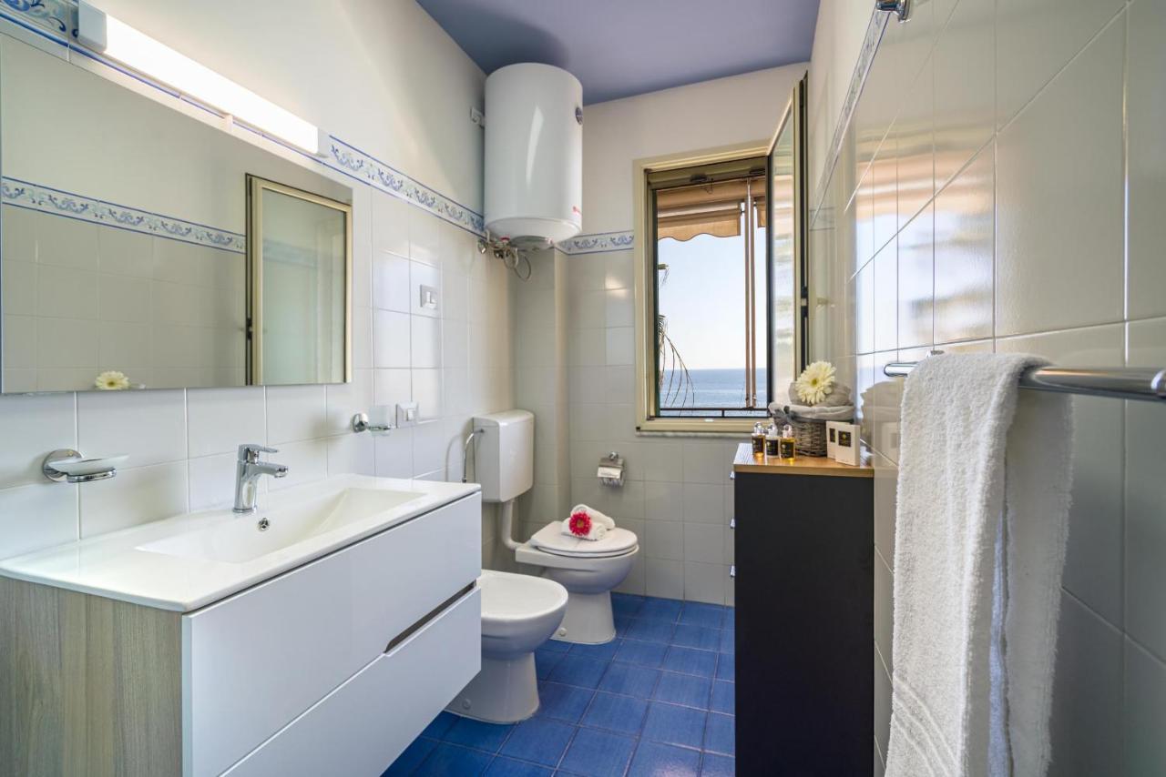Apartament Loft Balcone Sul Mare Letojanni Zewnętrze zdjęcie