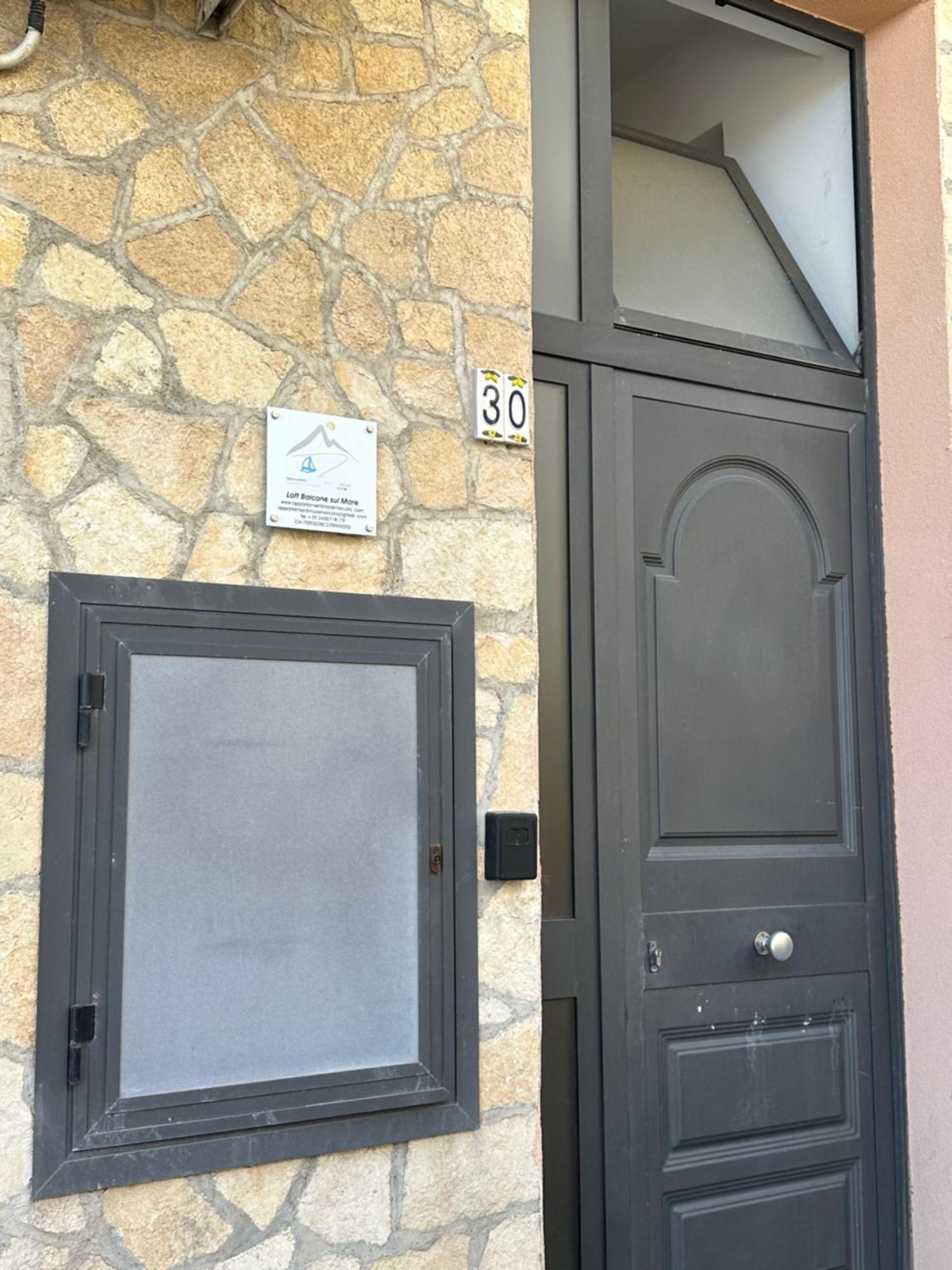Apartament Loft Balcone Sul Mare Letojanni Zewnętrze zdjęcie